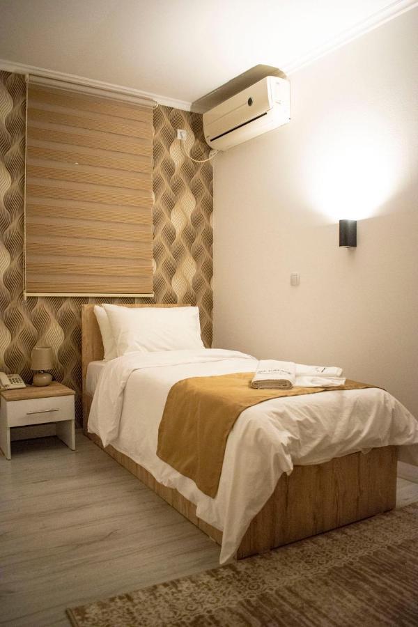 סקופיה Hotel Old Alisa מראה חיצוני תמונה