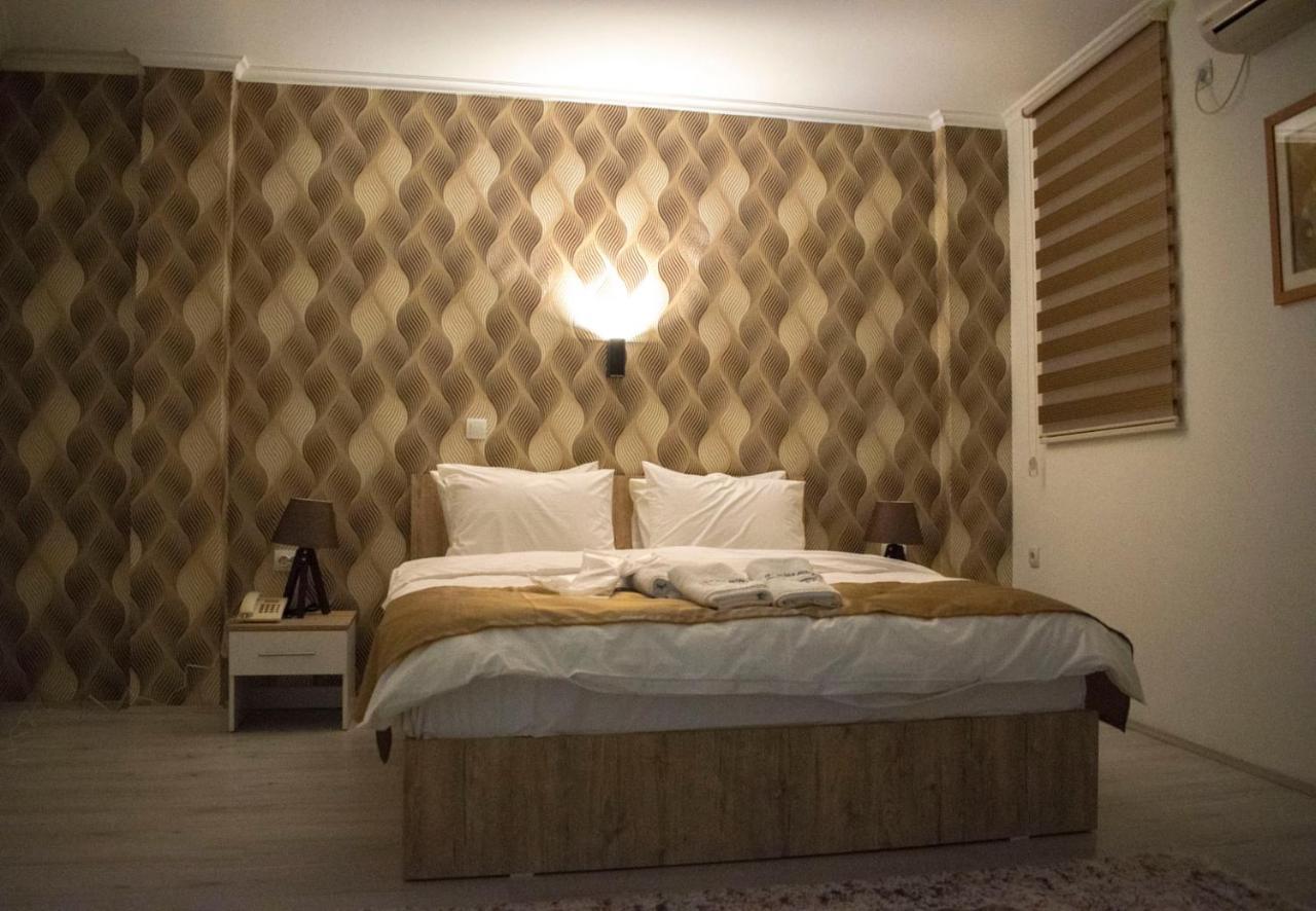 סקופיה Hotel Old Alisa מראה חיצוני תמונה