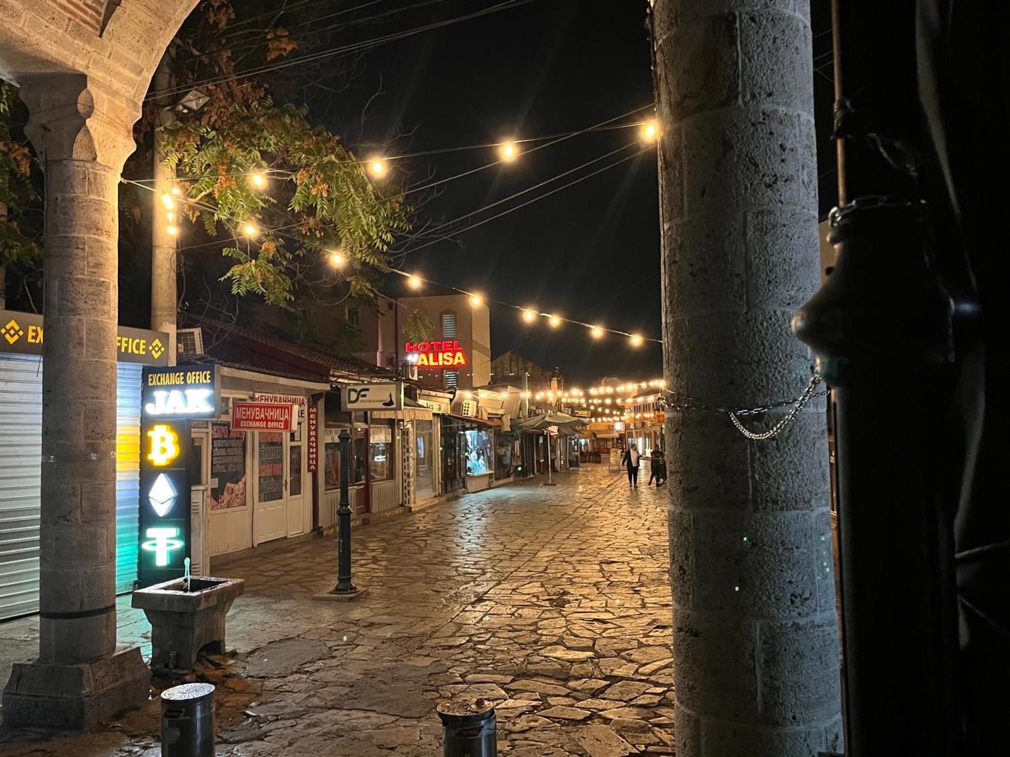 סקופיה Hotel Old Alisa מראה חיצוני תמונה